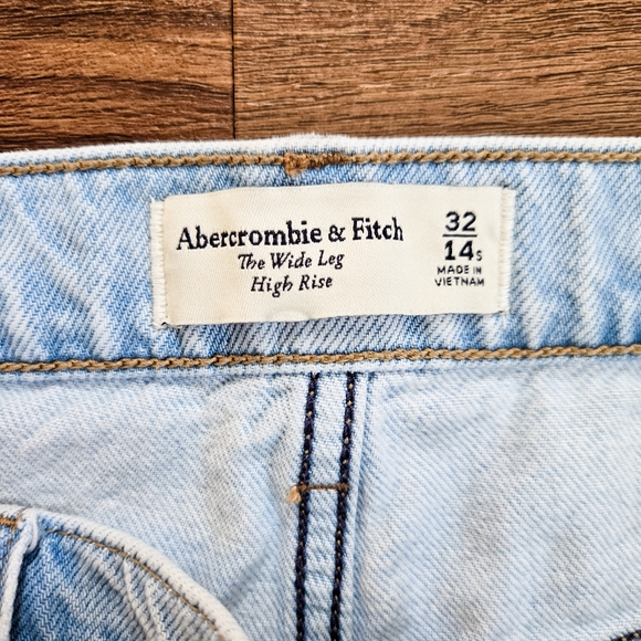 Abercrombie High Rise Wide Leg Jean Light Marble Wash 32 Short / 14 Short - Picture 10 of 14